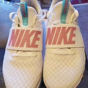 Womens Nike Renew in-season tennis shoes